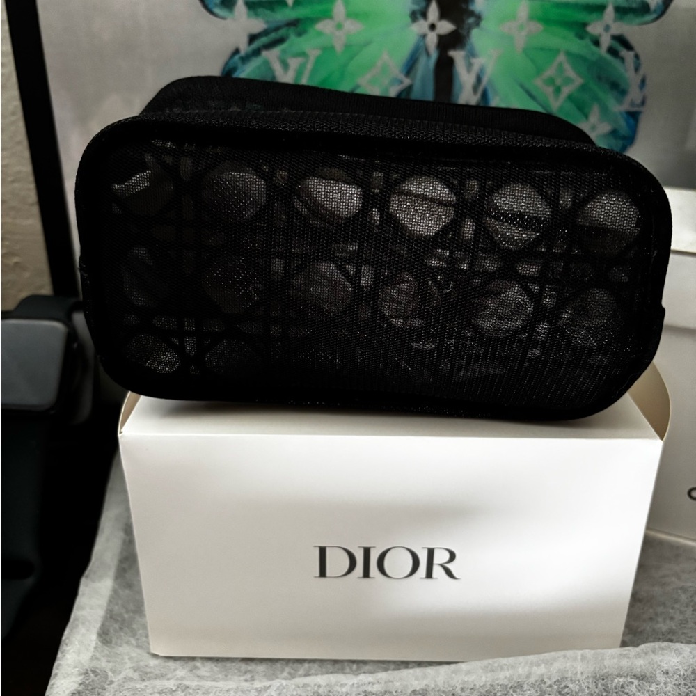 Dior Elegant Geometric Cosmetic Pouch - Picture 2 of 3
